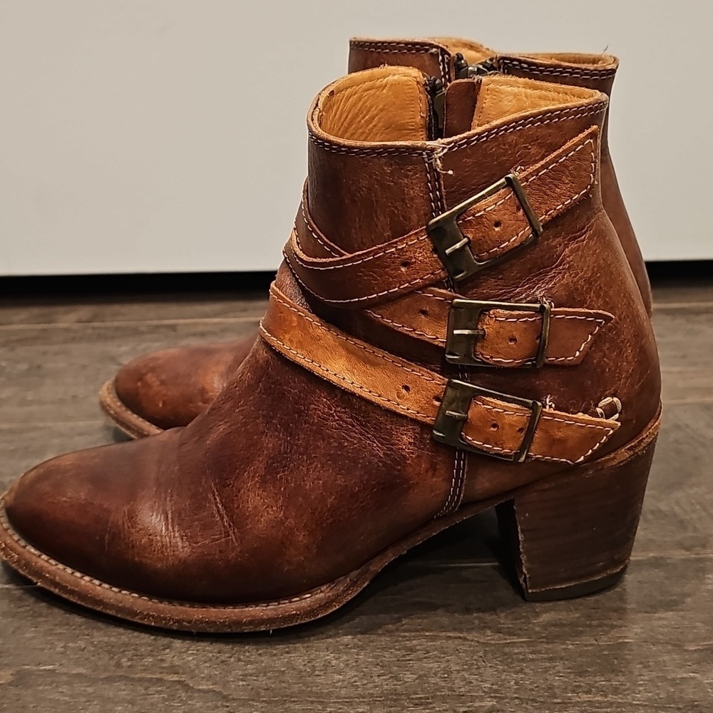 Bed Stu Begin Women's Cognac Dip Dye Leather Buckle Cobbler Ankle Boots Sz 7 - Picture 10 of 11